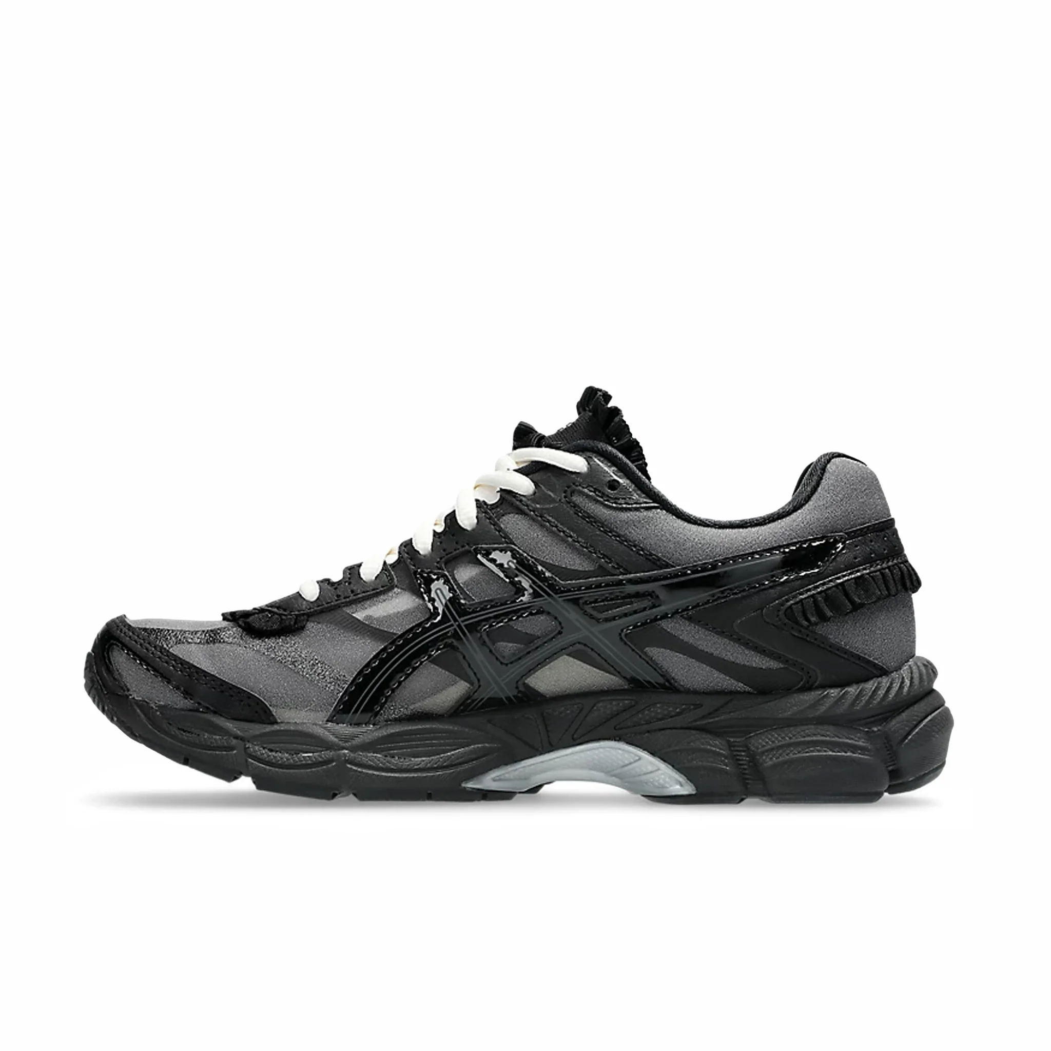 ASICS x Griff Women's GEL-Cumulus 16 (Black/Black) - Image 3