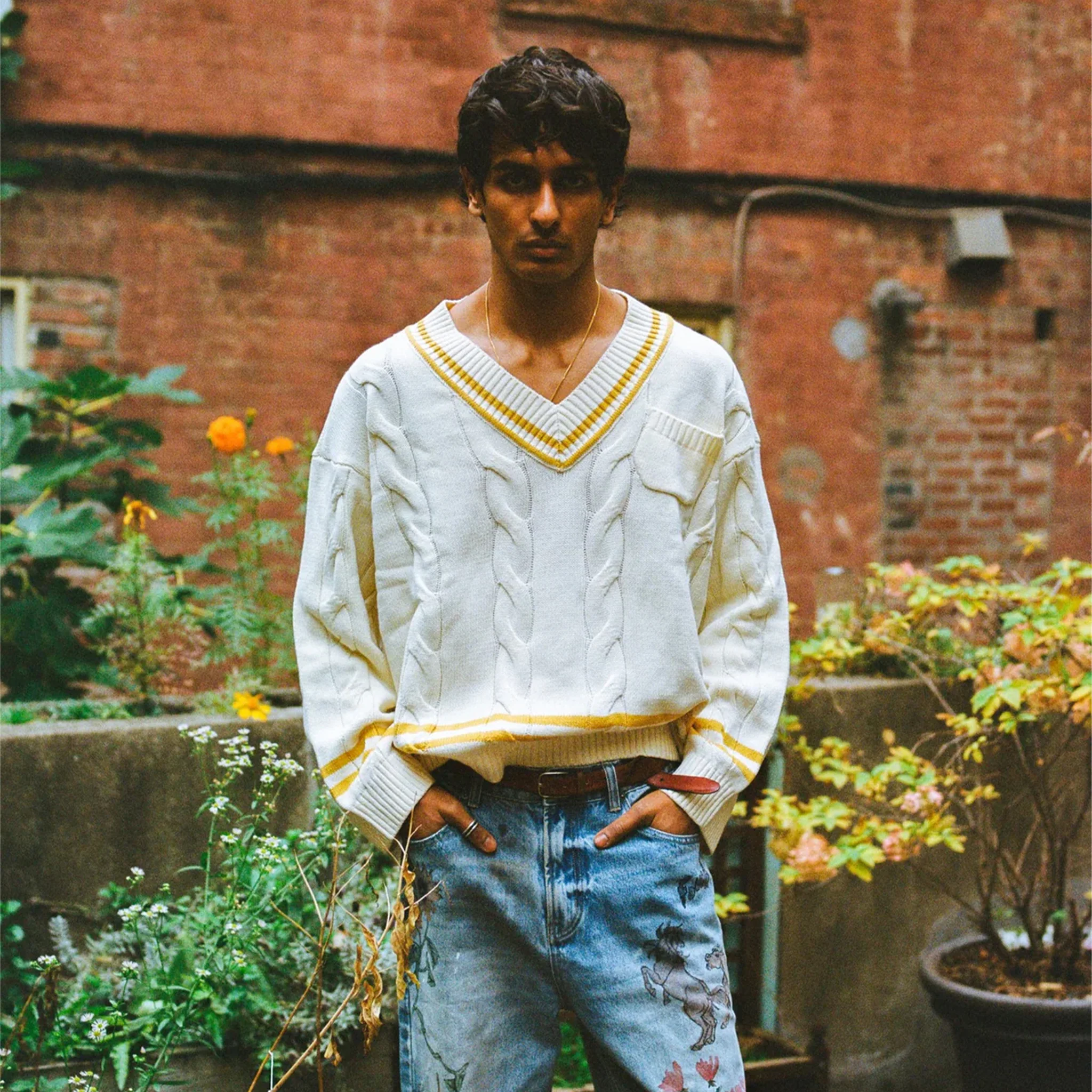 Found Cricket V-Neck Sweater (Cream/Gold) - Image 4